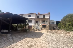 Villa indipendente zona residenziale