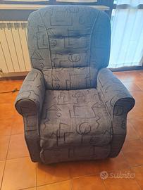 Poltrona elettrica per anziani