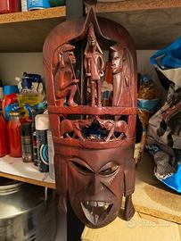 Maschera africana da parete