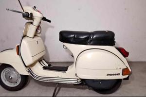 Vespa px200