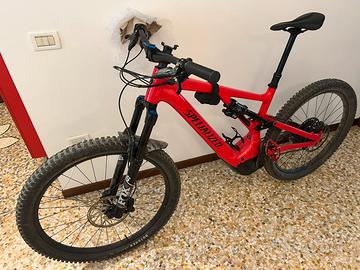 Turbo levo Specialized ebike  rossa s5