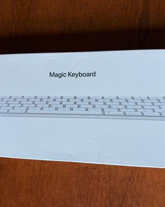 Magic Keyboard layout English