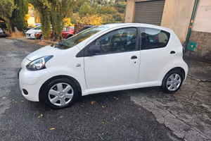 Toyota Aygo 1.0 12V VVT-i 5 porte 66.000km 2012