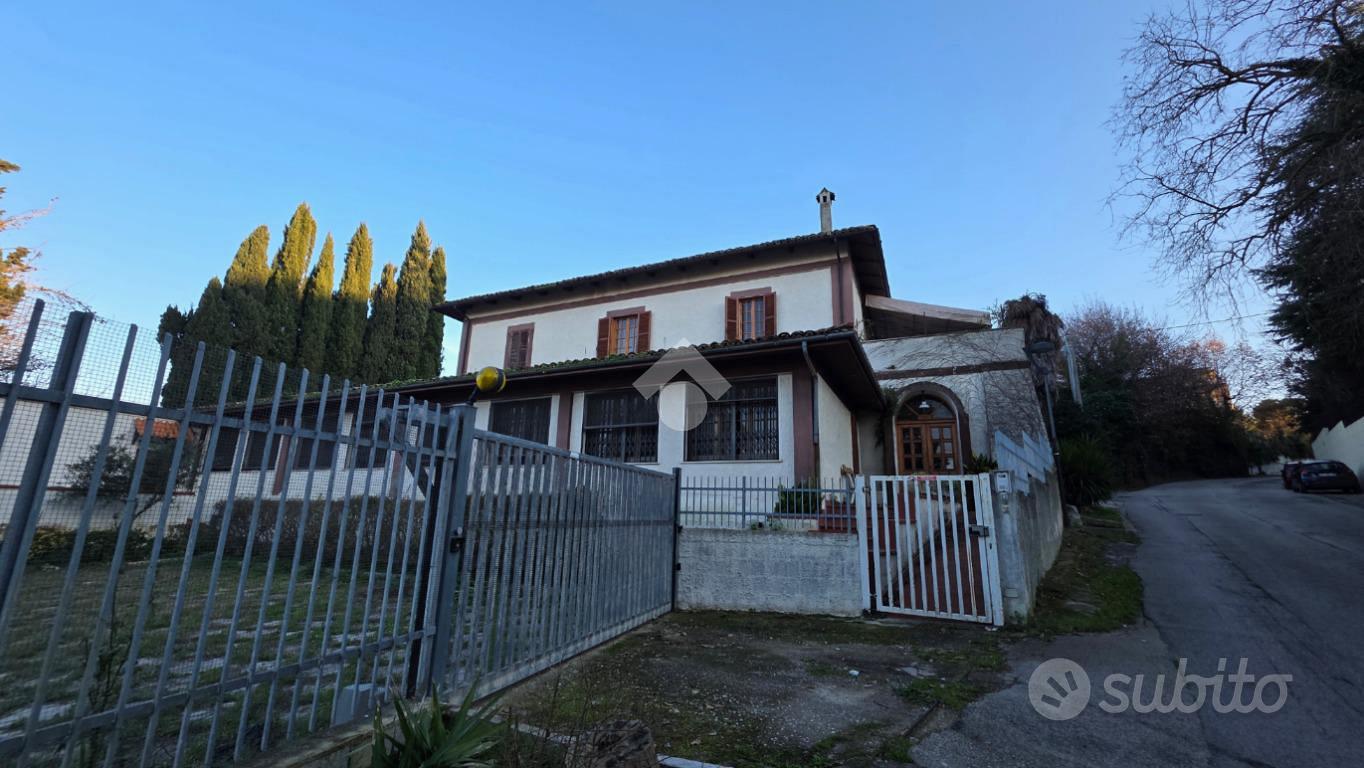 ALBERGO A PESCARA