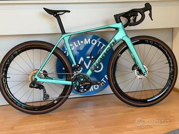 Bicicletta Gravel Bianchi Impulso RC