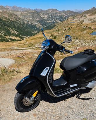 Vespa gts 300 hpe supertech 