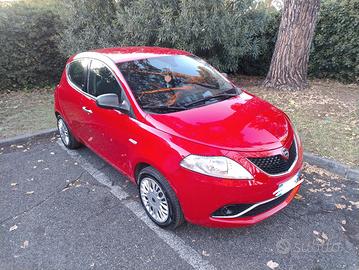 Lancia Ypsilon 1.2 silver G.P.L. 51kw(69cv)