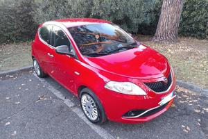 Lancia Ypsilon 1.2 silver G.P.L. 51kw(69cv)