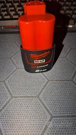 Batteria Milwaukee m12 REDLITHIUM 2.0Ah (NUOVA)