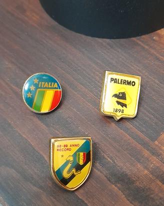 lotto di spille vintage tema calcistico 