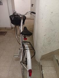 bici donna monomarcia  raggio 26 €60