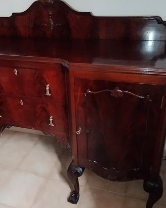 Madia d’epoca in legno massello restaurata