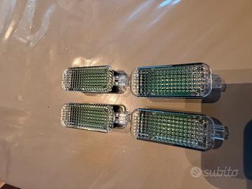 Luci Led  Audi A1 8X A4 A5 Q7 OEM: 4E0947415