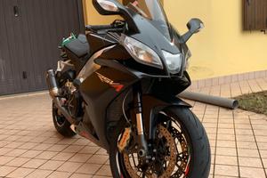 Aprilia Rsv4 1000 r
