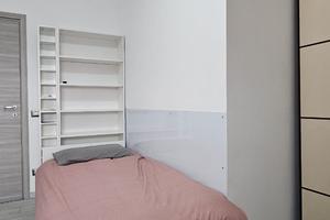 Camera per donna- Tutto compreso -Cologno (Milano)