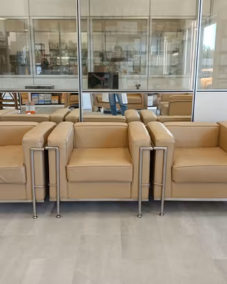 Poltrone e Divani in Pelle Beige
