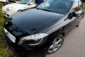 MERCEDES A180 IN ARRIVO