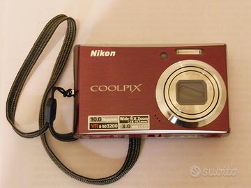 Macchine digitali Nikon Coolpix compatte