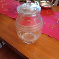 barattolo in vetro chiaro vecchio