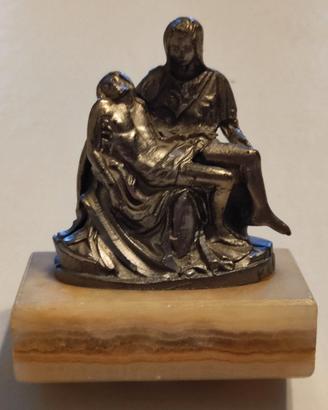 Statuetta Pietà di Michelangelo souvenir anni 50