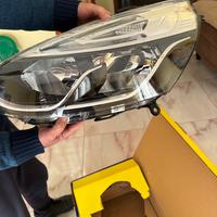 Fanale anteriore Renault clio NUOVO