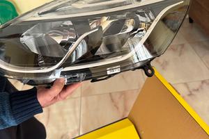 Fanale anteriore Renault clio NUOVO