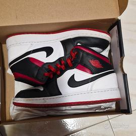 Air Jordan 1 Mid Gym Red Black Toe