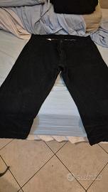 pantaloni 