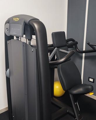 shoulder press Technogym 