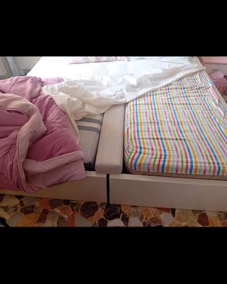 2 strutture letto singole con cassettoni