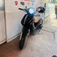 Piaggio Beverly Tourer 300 - anno 2009 - 23000km