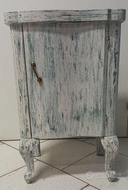 mobiletto stile shabby chic