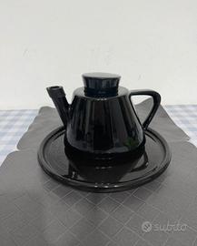 Teiera e piatto porta dolce Ikea