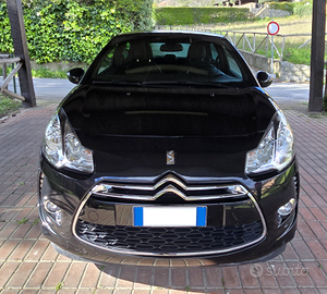 CITROEN DS 3 1.4 VTI 95 CHIC JUST BLACK EDITION