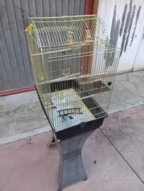 gabbia con piedistallo 