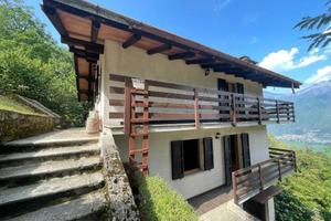 Casa indipendente di 127 m² con 4 locali a Colorin