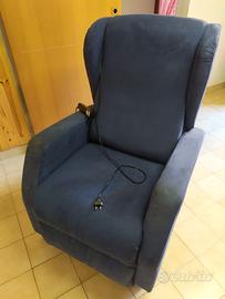 poltrona elettrica con pedana alzapiedi