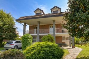 Villa o villino Caselette [VIA CIRIEVRG]