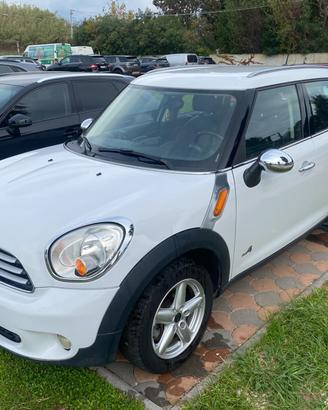MINI - Countryman - Cooper D ALL4 Automatica - FIN
