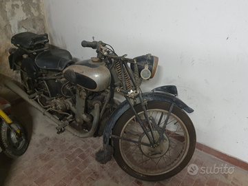 Moto Benelli 250 d'epoca (storica)