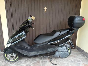 MBK SKYLINER YAMAHA MAJESTY 125