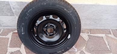 gomma Pirelli 165/70/14 nuova