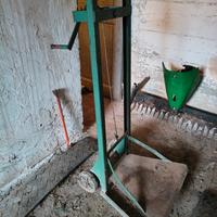 carrello sollevatore damigiane