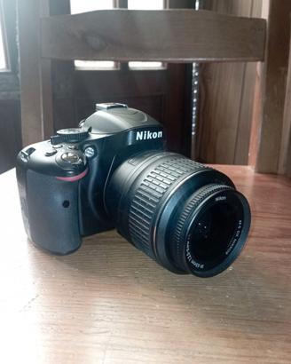 NIKON D5100 + obiettivo AF-S NIKKOR 18-55