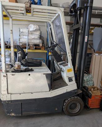 muletto - carrello elevatore elettrico - marca OM