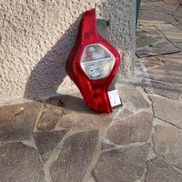Fanalino posteriore sinistro seminuovo