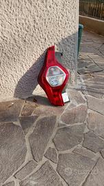 Fanalino posteriore sinistro seminuovo