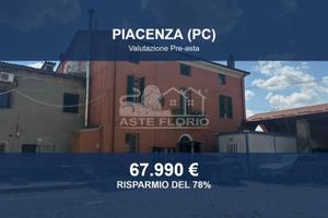 Immobile in asta di 870 m² con box auto doppio a P