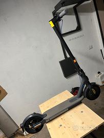 Monopattino Xiaomi Electric Scooter 3