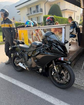 Yamaha R7